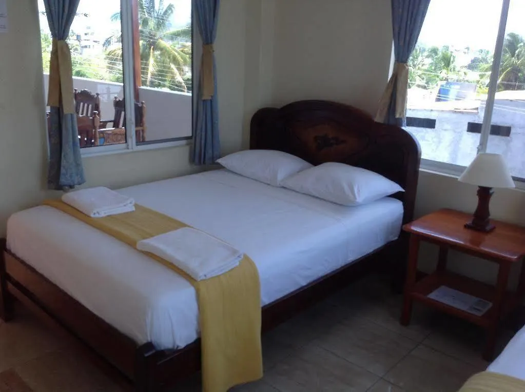 Gloria - Galapagos Inn Пуэрто-Айора Эквадор