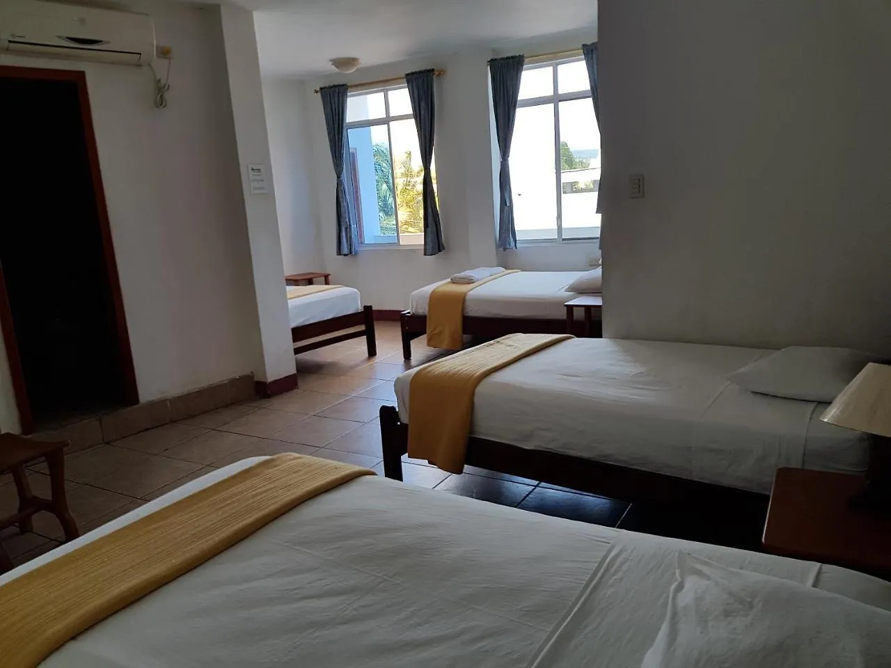 Vendégház Gloria - Galápagos Inn Puerto Ayora